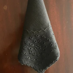Black Eyelet Dinner Napkins (4)
