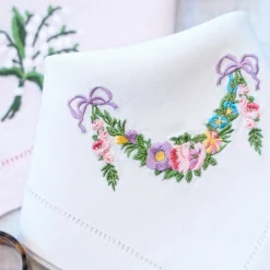 Flower Garland Dinner Napkins (4)