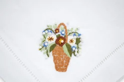 Pearl Flower Basket Dinner Napkins (4)